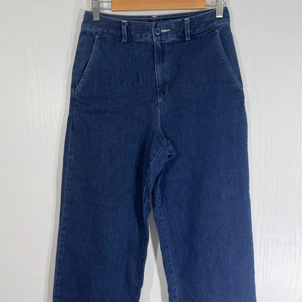 Uniqulo High Waisted Wide Straight Denim‎ Trouser Mom Jeans size 4 Pants